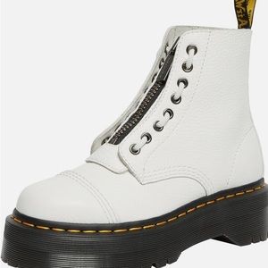 Dr Marten SINCLAIR size 8 (Worn Once) WHITE PAIR ONLY